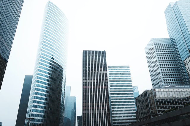 Buying commercial real estate buildings